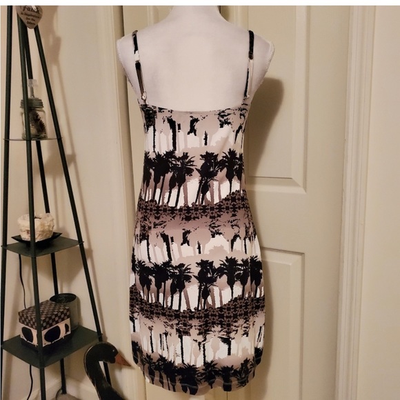 Tommy Bahama Sundress - Picture 2 of 4